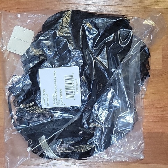 FREE PEOPLE INTIMATELY EVERYDAY LACE LONGLINE BRA 2-PACK IN BLACK COMBO - Picture 6 of 8